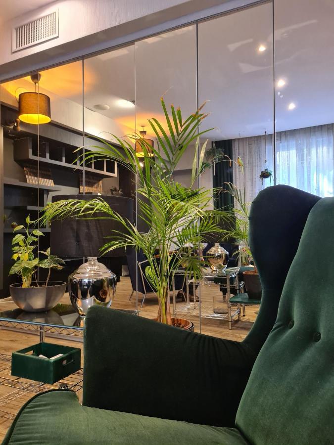 Serendipity Apartments - Montenapoleone 밀라노 외부 사진